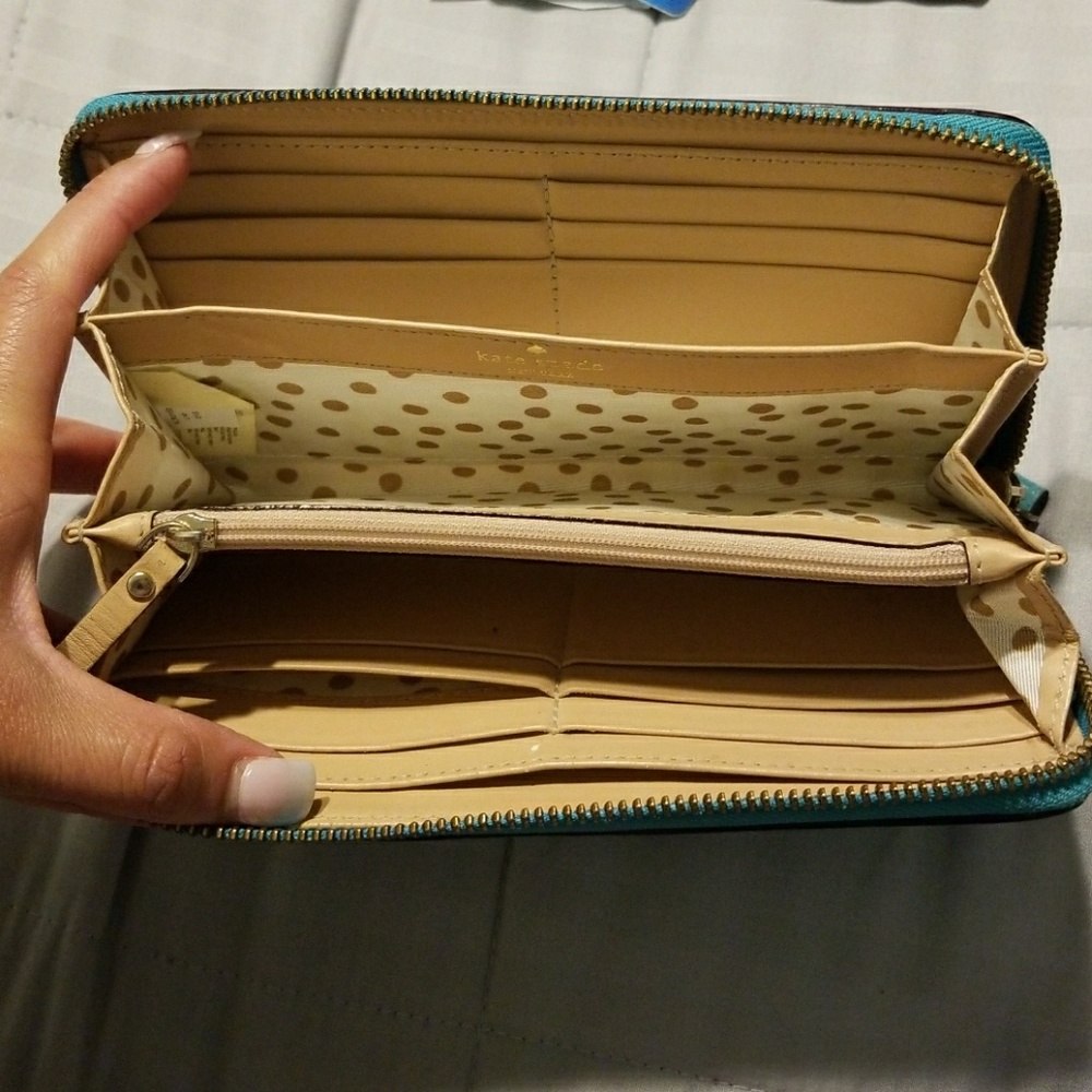 KATE SPADE LEATHER WALLET - Picture 5 of 8